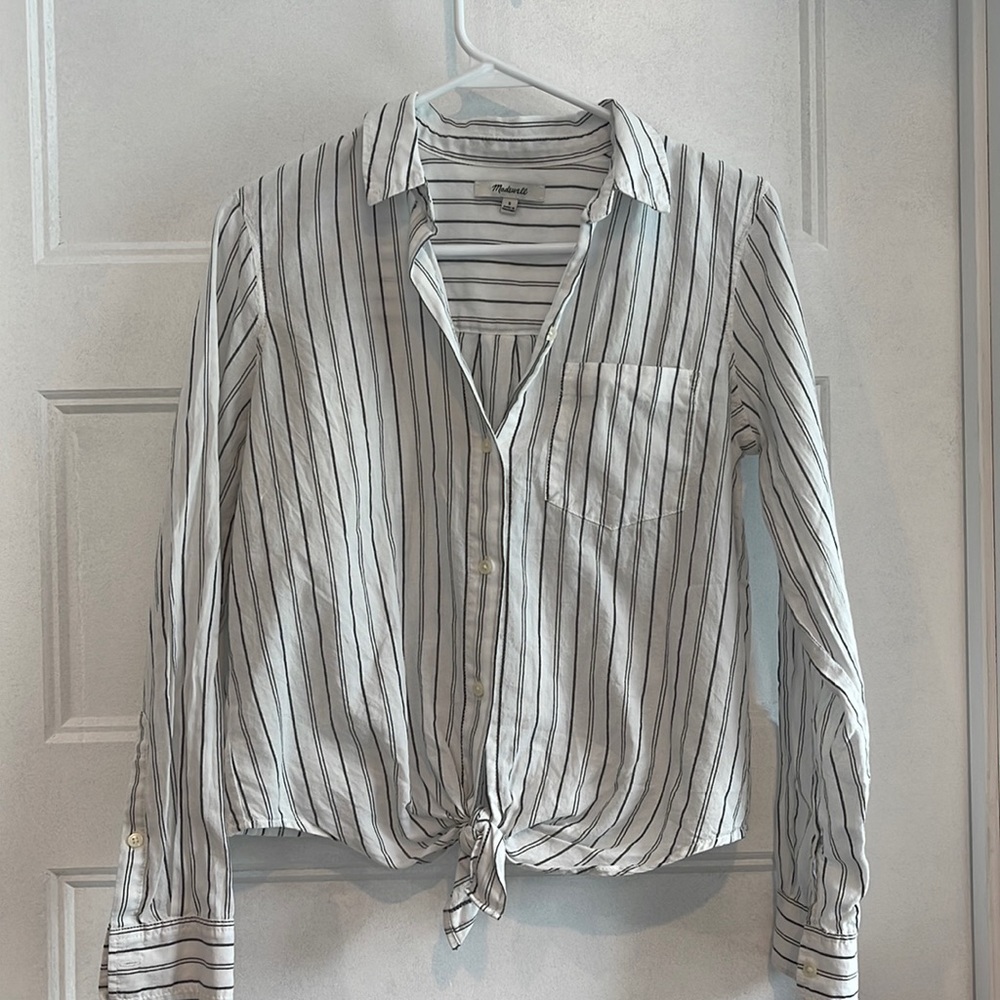 Madewell Womens button up with tie in front size Small